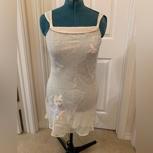 Jones New York Ivory Slip with Appliqués Size M